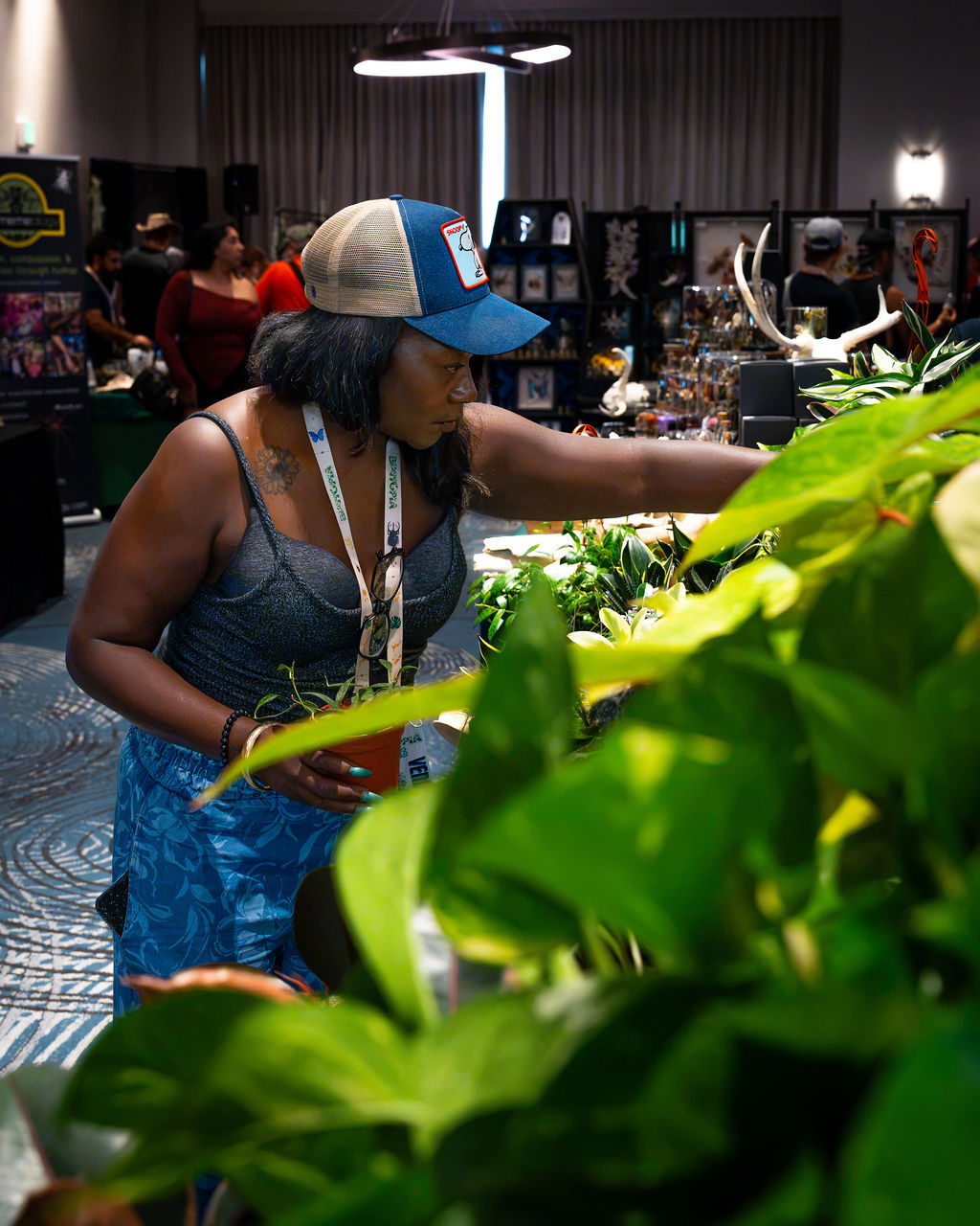A BUGTOPIA guest shopping for plants