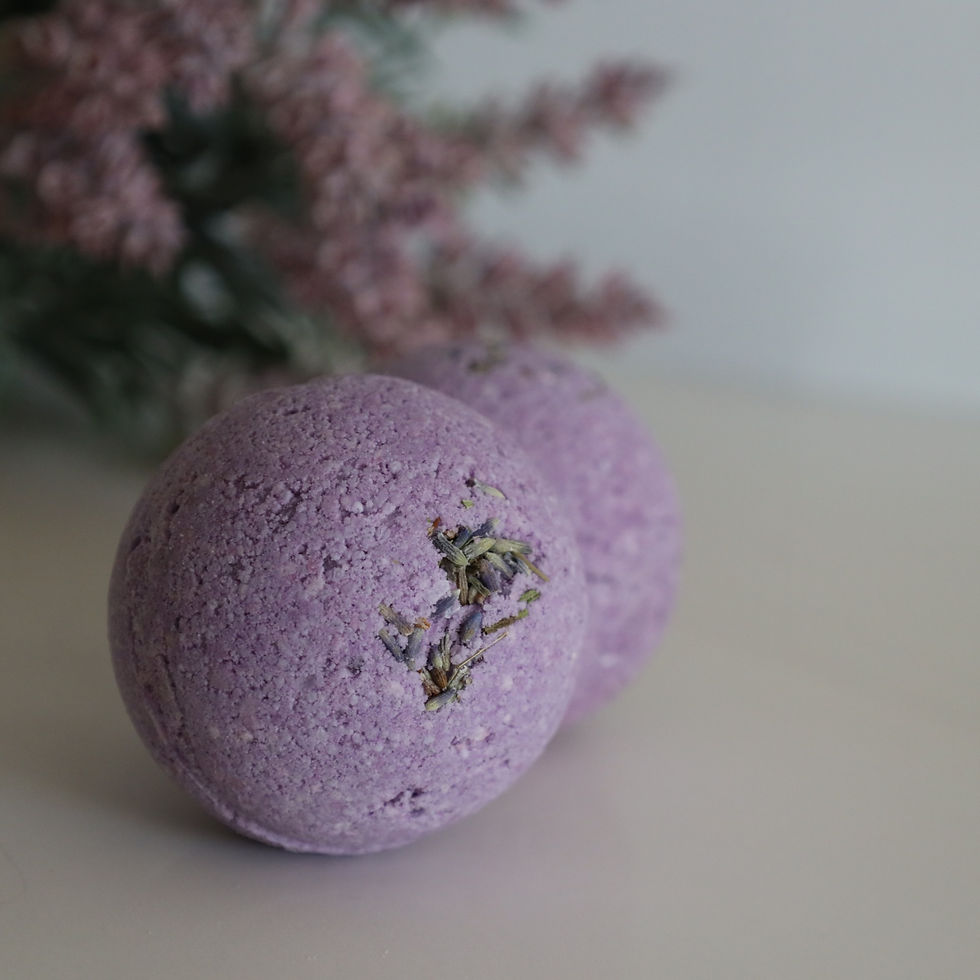 Thumbnail: Lavender bath bomb 