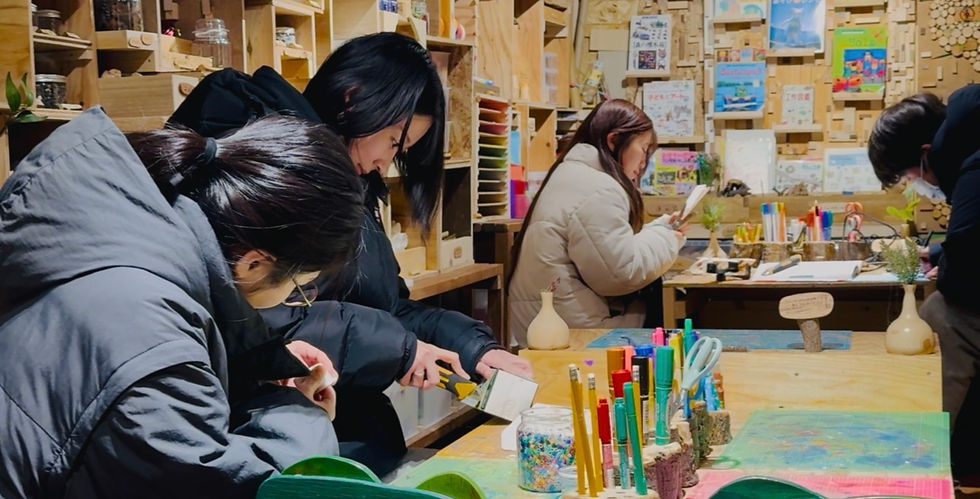 学生たちが実際にものづくり体験も