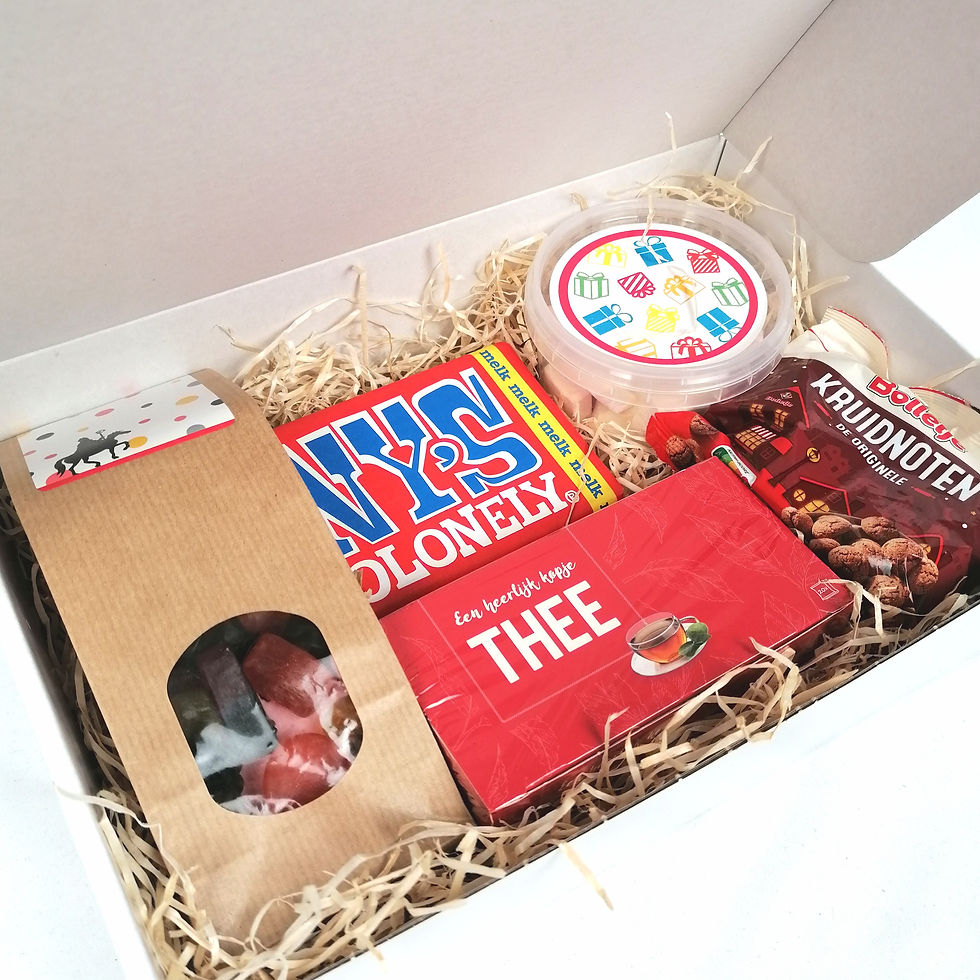 Thumbnail: Sinterklaas Cadeaupakket "Zie De Maan Schijnt" – Verwenpakket 