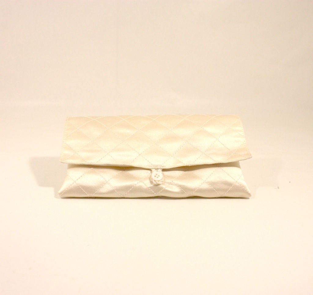 Pochette en satin