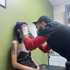 Danny Piercing Septum in Orlando Tattoo and Beauty Studio