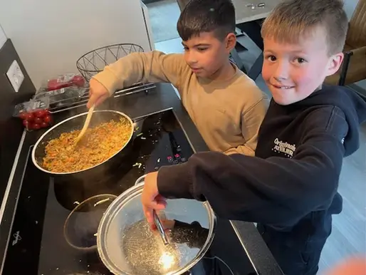 Koken in de klas voor dak- en thuislozen