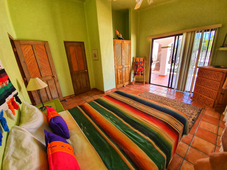 esmeralda-pool-house-rental-15.jpeg
