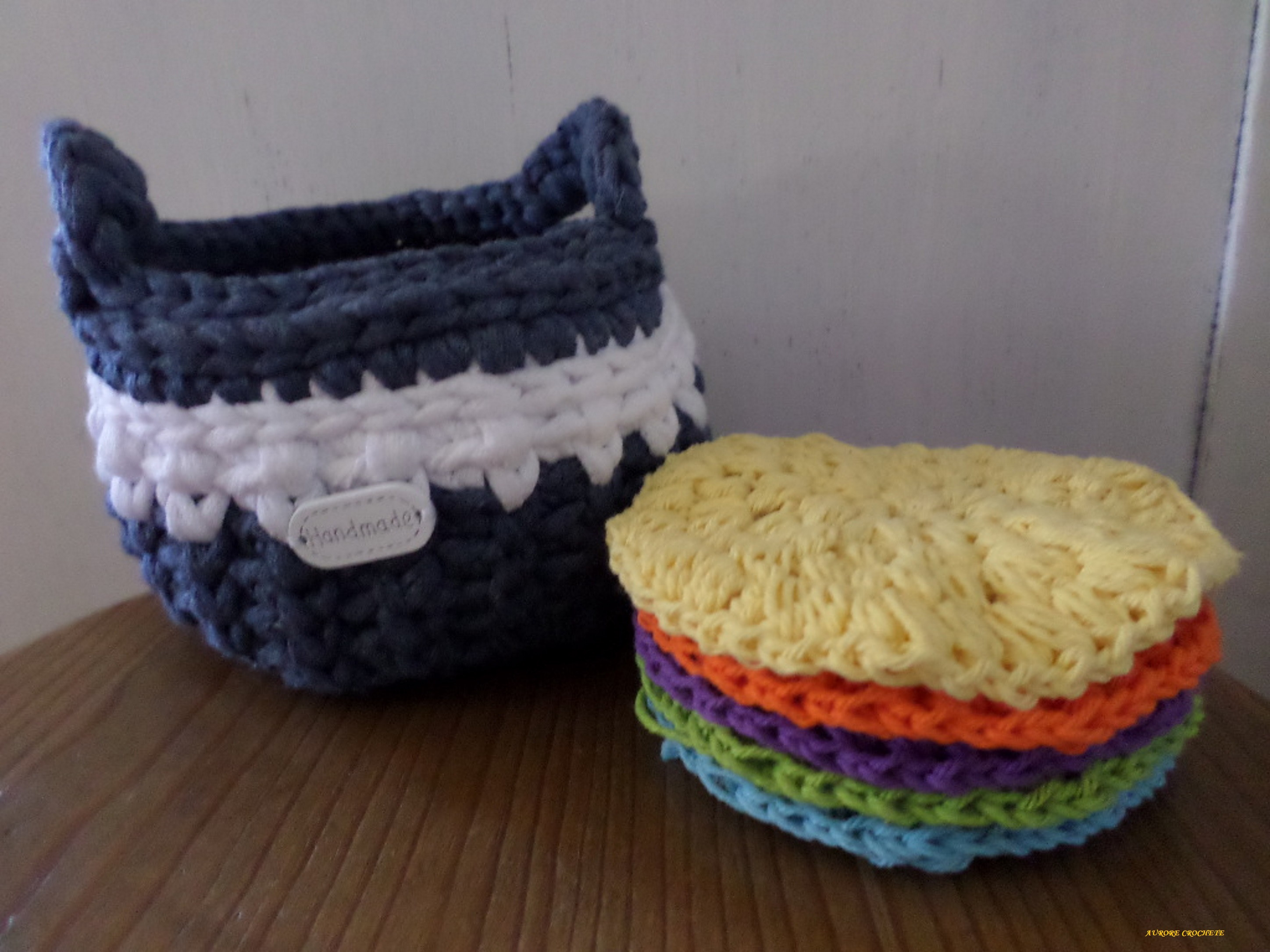 Panier avec lavettes