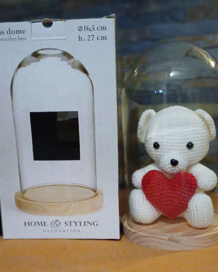 Ourson cœur et sa vitrine