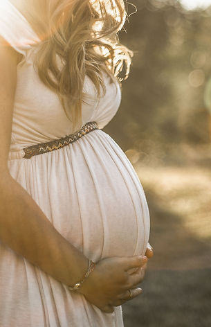 Shooting natalité en extérieur a Marseille