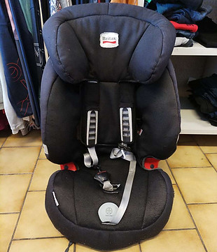 f43549ab-0c77-41fc-adf1-29d75549463f.jpg
