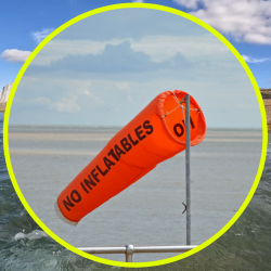 Tips to stay safe in at the beach in offshore winds