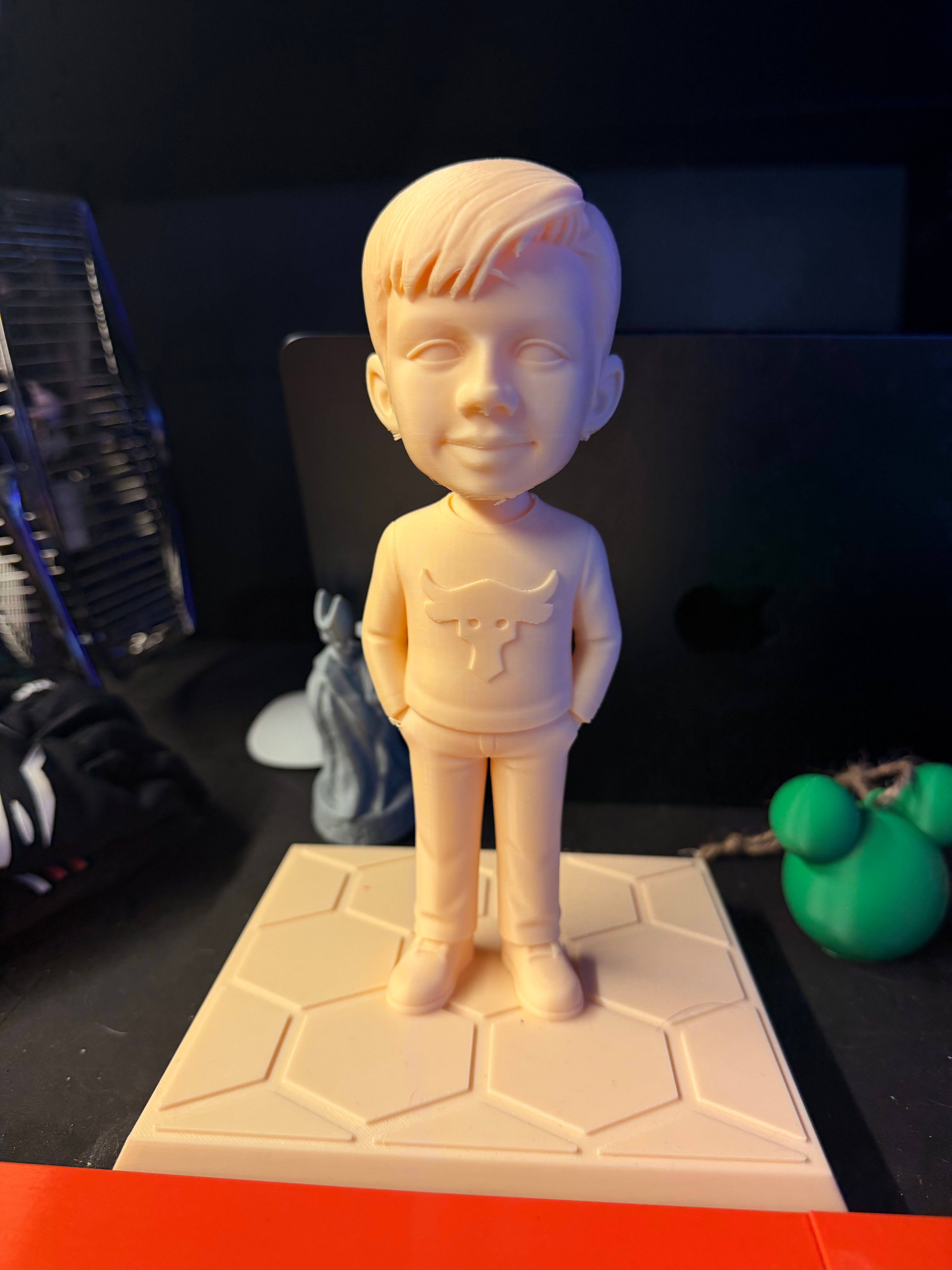 Personalised 3d printed statue