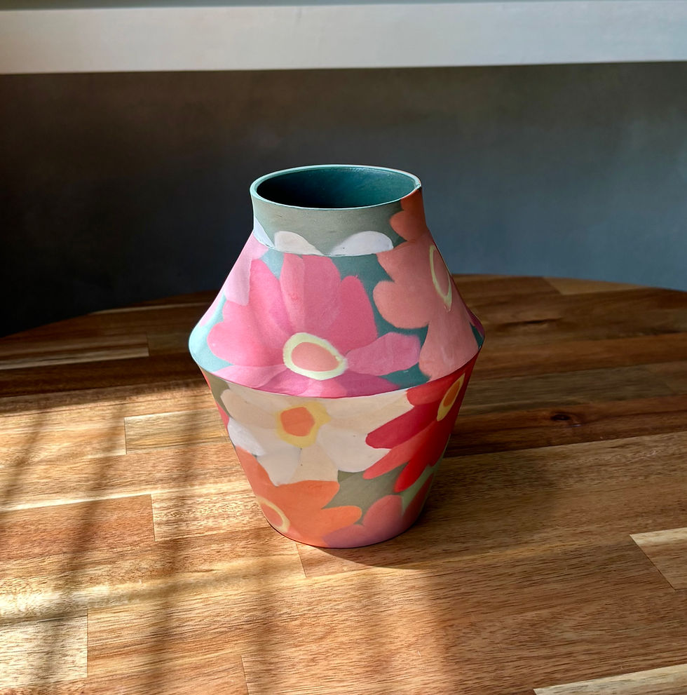 Thumbnail: Elegant Zinnia Porcelain Vase