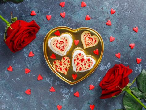 Gửi tặng những người mẹ và các cô gái