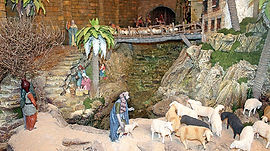 Detalle del Nacimiento, con caja de sidra incluida. (L. V.)