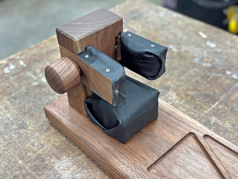 Thumbnail: Gun Display Vise