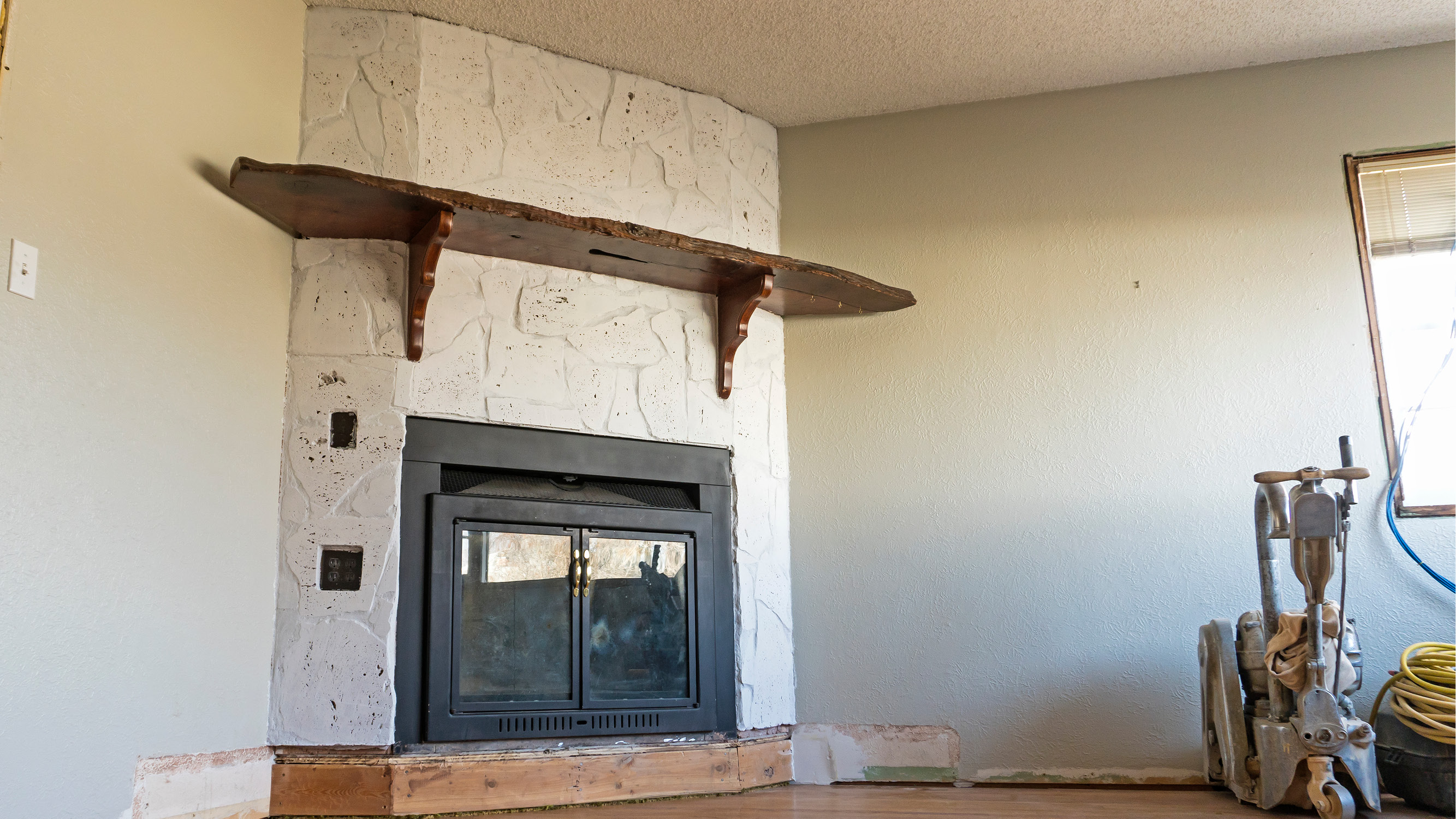 Fireplace Facelift