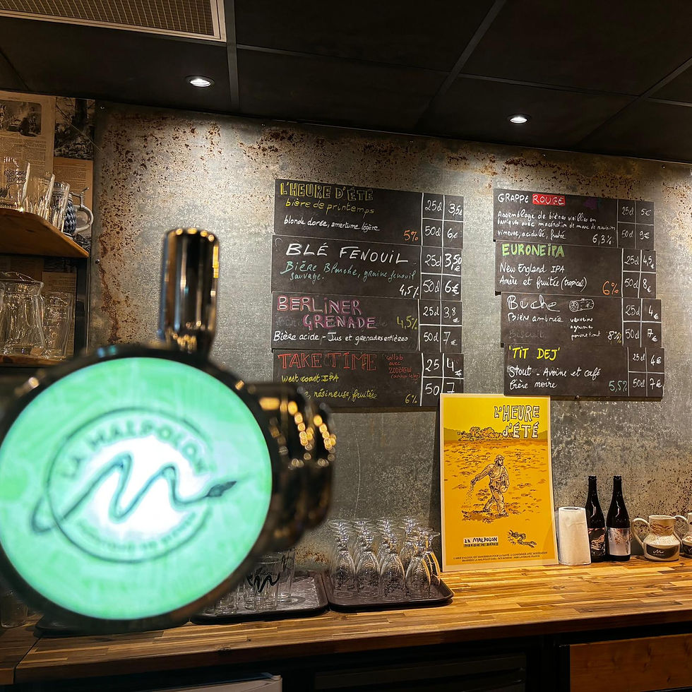 Les bières de la brasserie La Malpolon font la part belle au circuit-court et au local. Les recettes font la part belle au circuit court et au terroir.