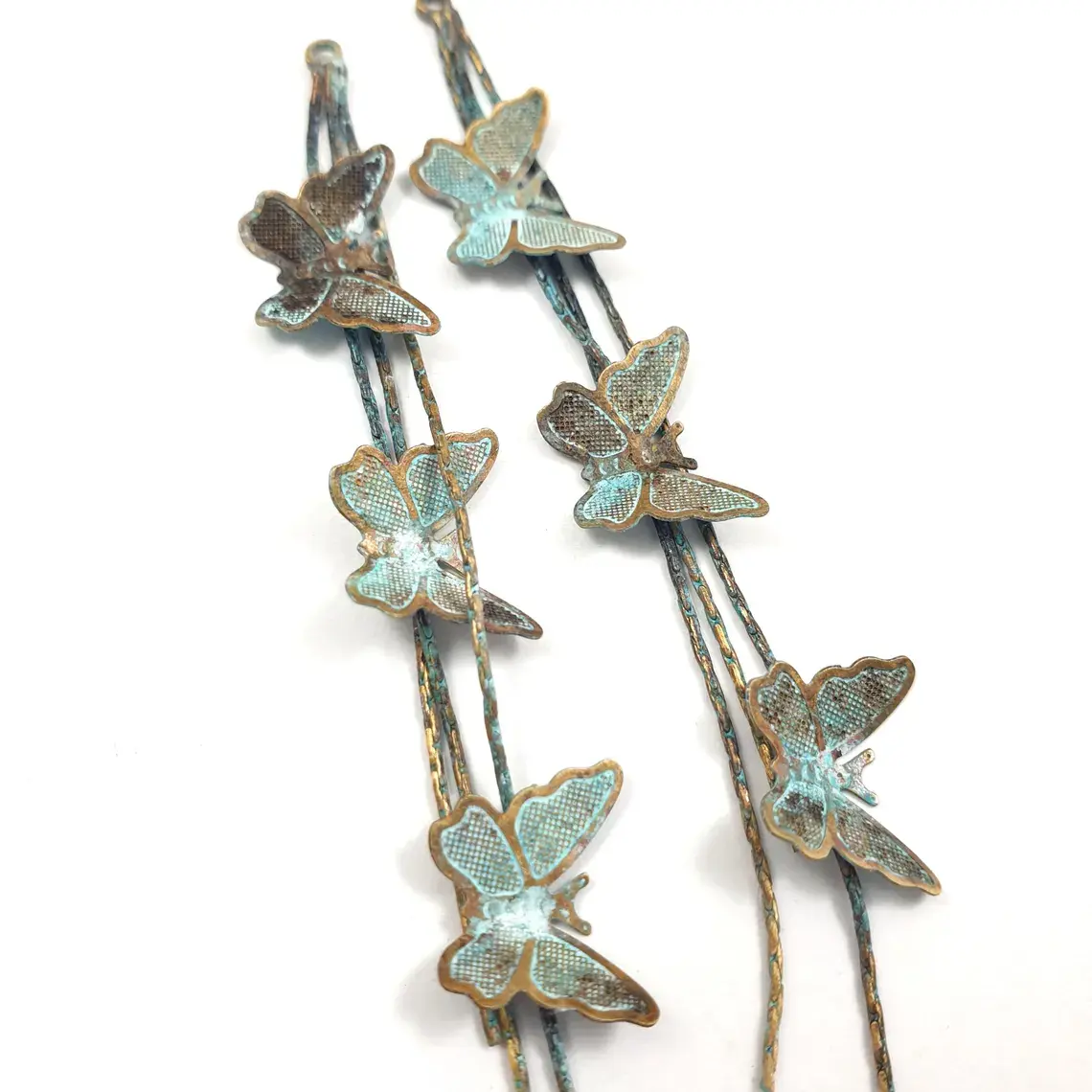 2ps(1 pair) Butterfly brass earring chain statement Blue green black patina 425A