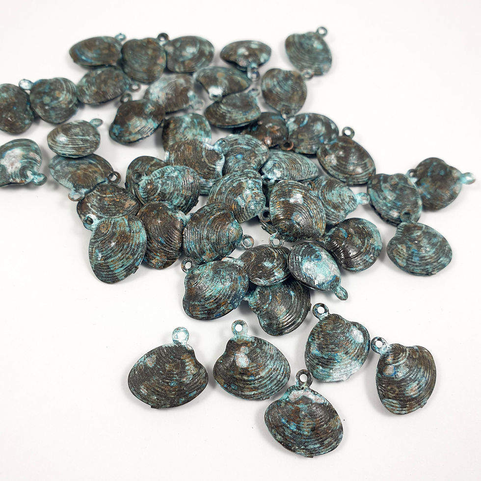 Thumbnail: 10ps Metal shell charms Brass bracelet beads with rustic patina color 924A
