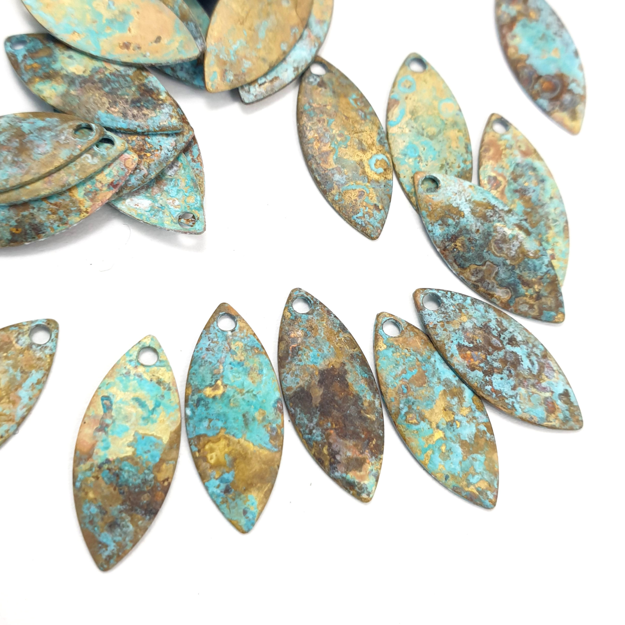 40ps Marquise small blanks 1 hole Brass verdigris rustic patina 368L