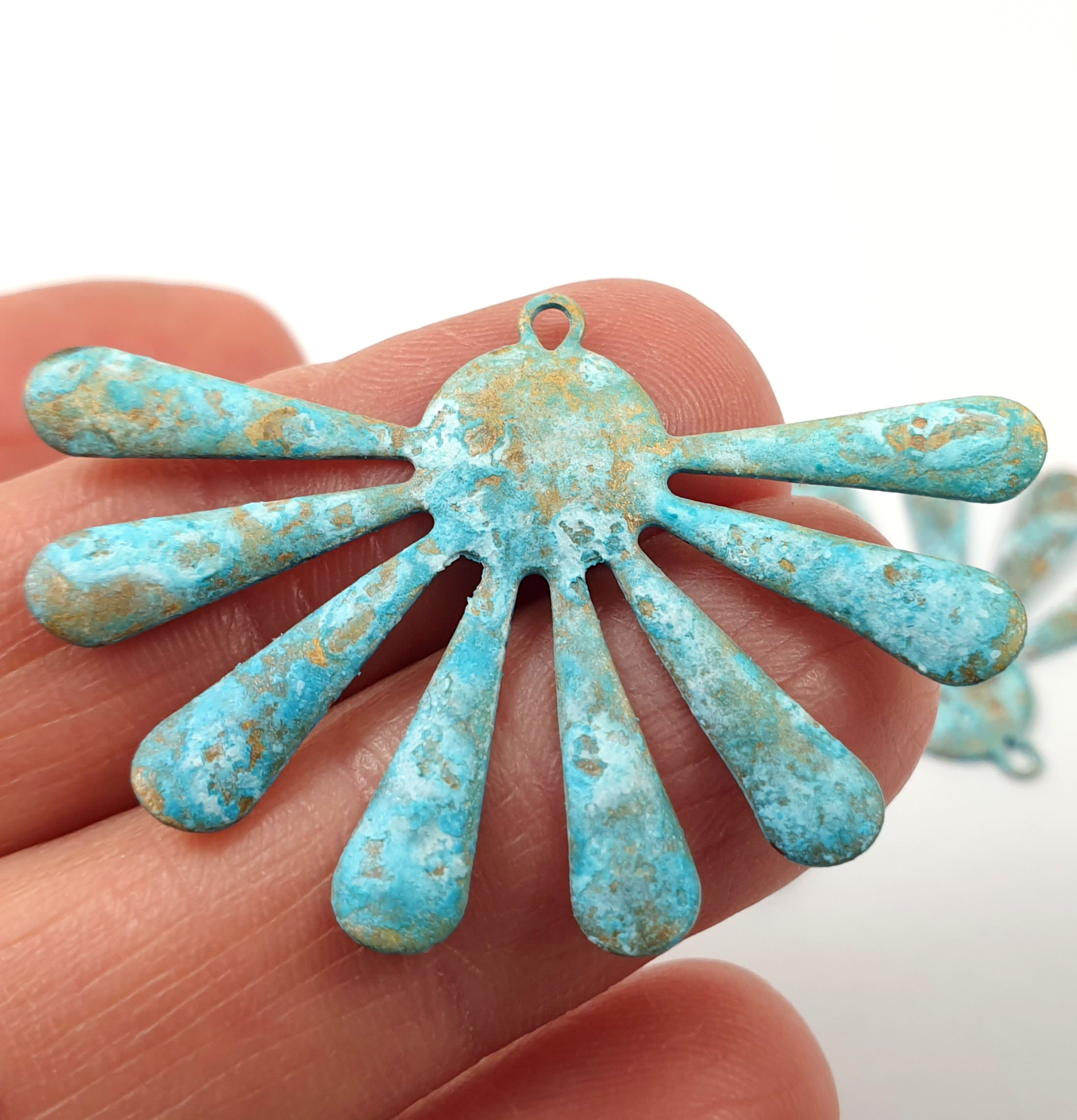 8ps Large sun earring charm Sun blue pendant Brass jewelry findings 942B