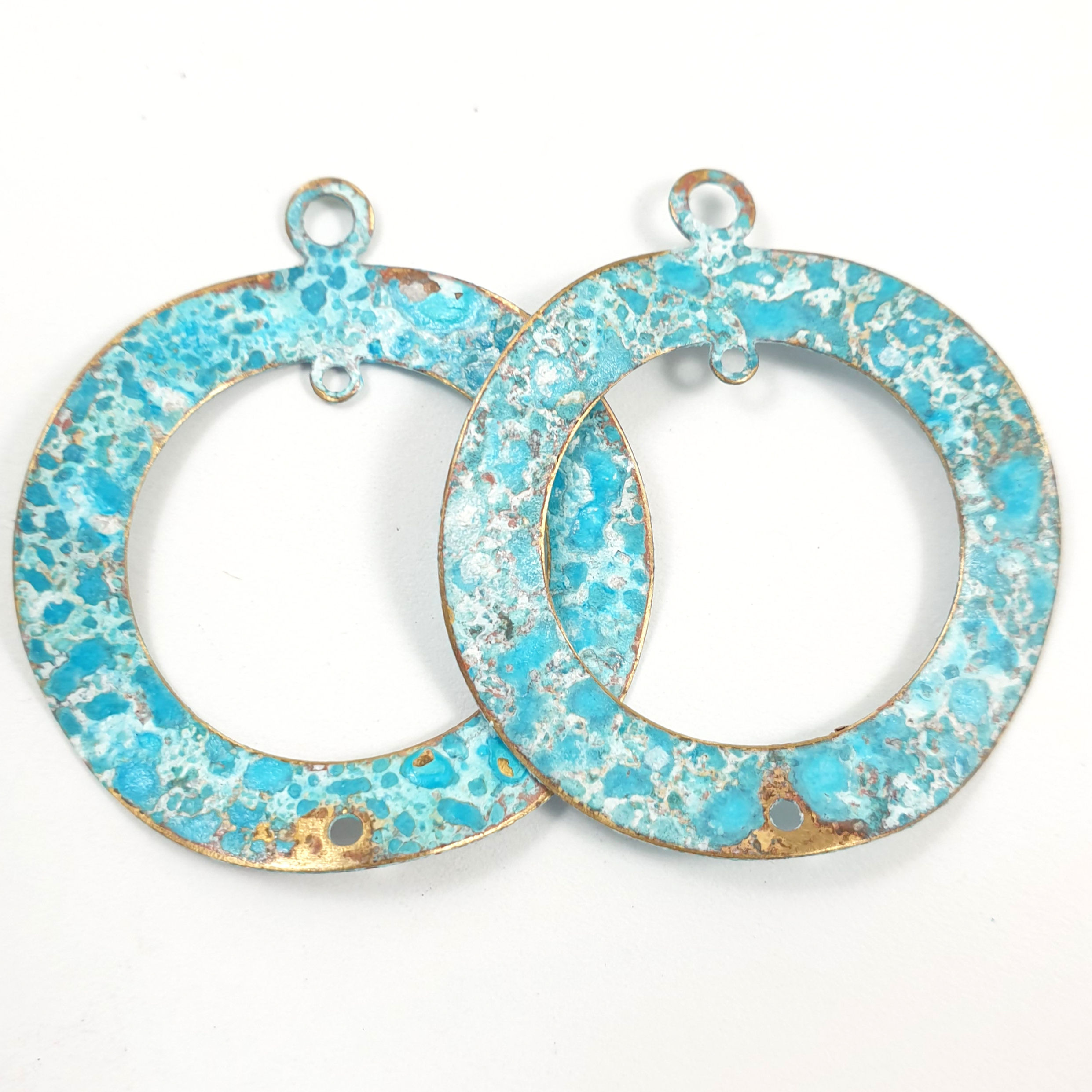 8ps Boho necklace connector 3 holes Circle wavy Blue bead Turquoise patina 864A
