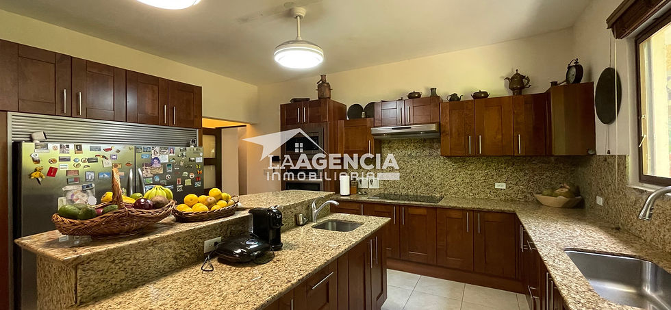 Miniatura: Clayton, Res. Embassy Club - Casa Modelo Forest