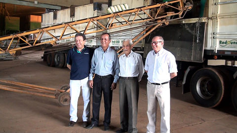 Sicoob Noroeste de Minas inicia carregamento com doações da Campanha Natal Solidário