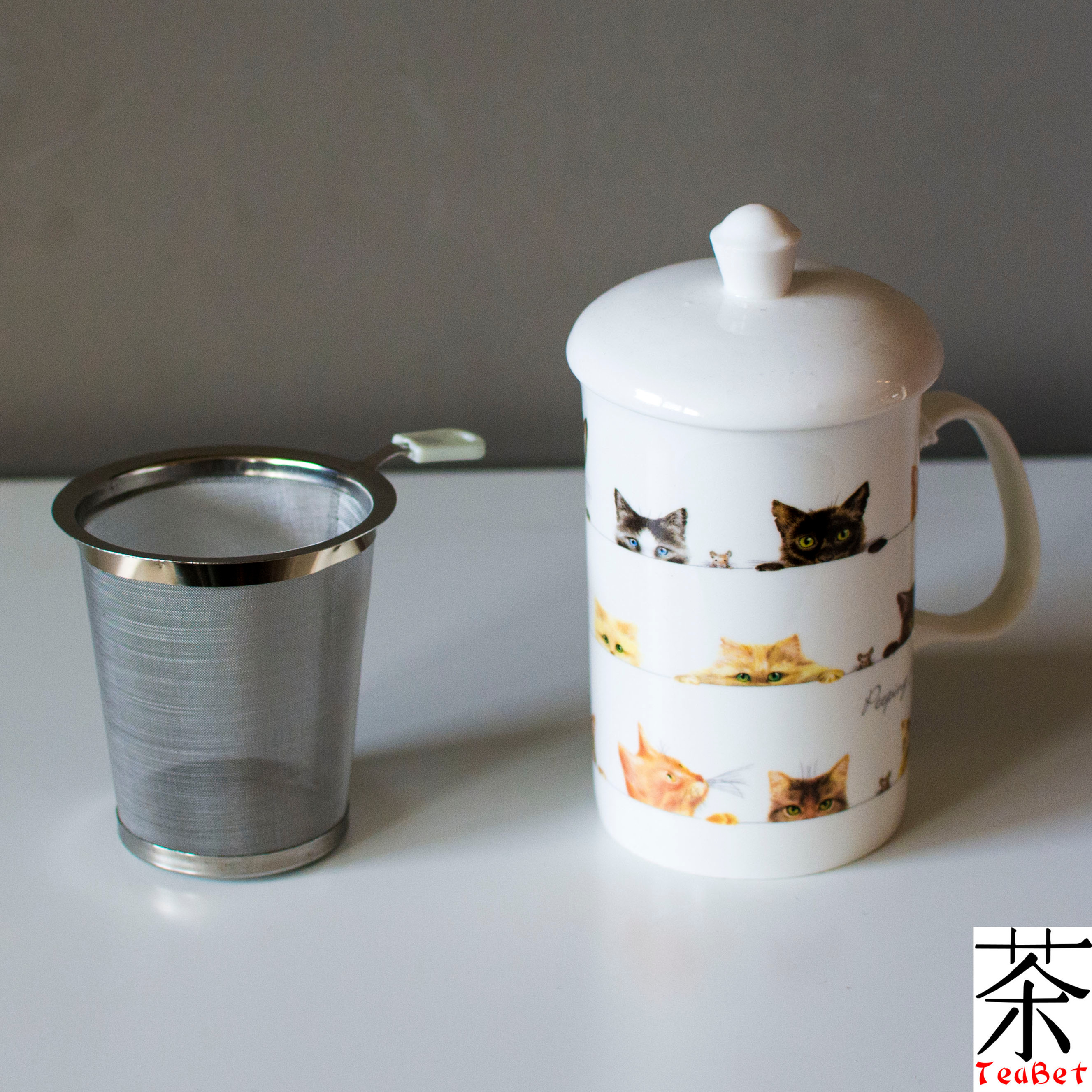 ST10020 - Tazza in ceramica serie "Animali domestici"