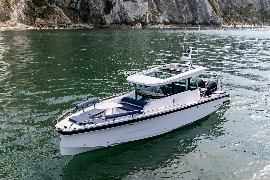 2025-axopar-29-xc-cross-cabin---25-share-power-9566404-20250514042222263-1_XLARGE.jpg.webp