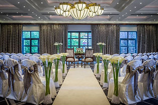 Wedding Couple Exterior Shot.jpg