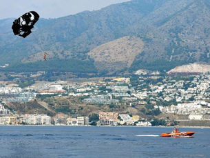 Parasailing in Fuengirola & Benalmádena: Soar Above the Costa del Sol This September