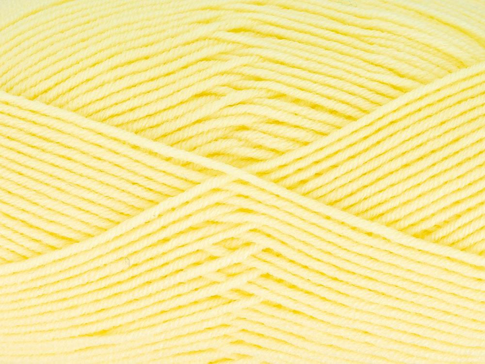 ball of knitting yarn