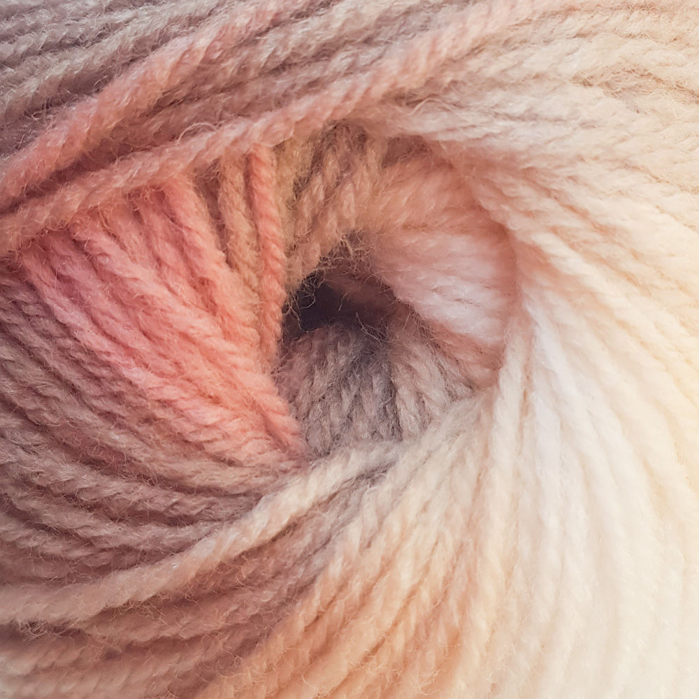 ball og knitting wool