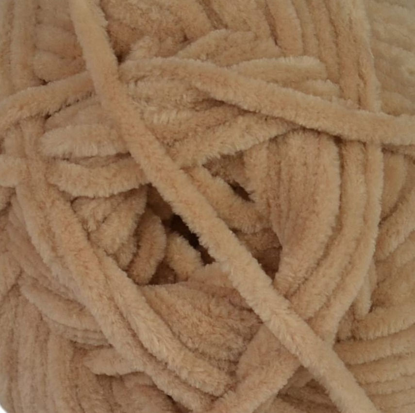 ball of knitting yarn