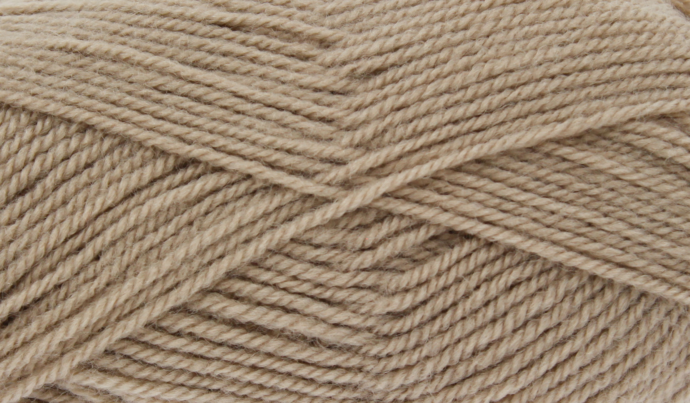 ball of knitting yarn