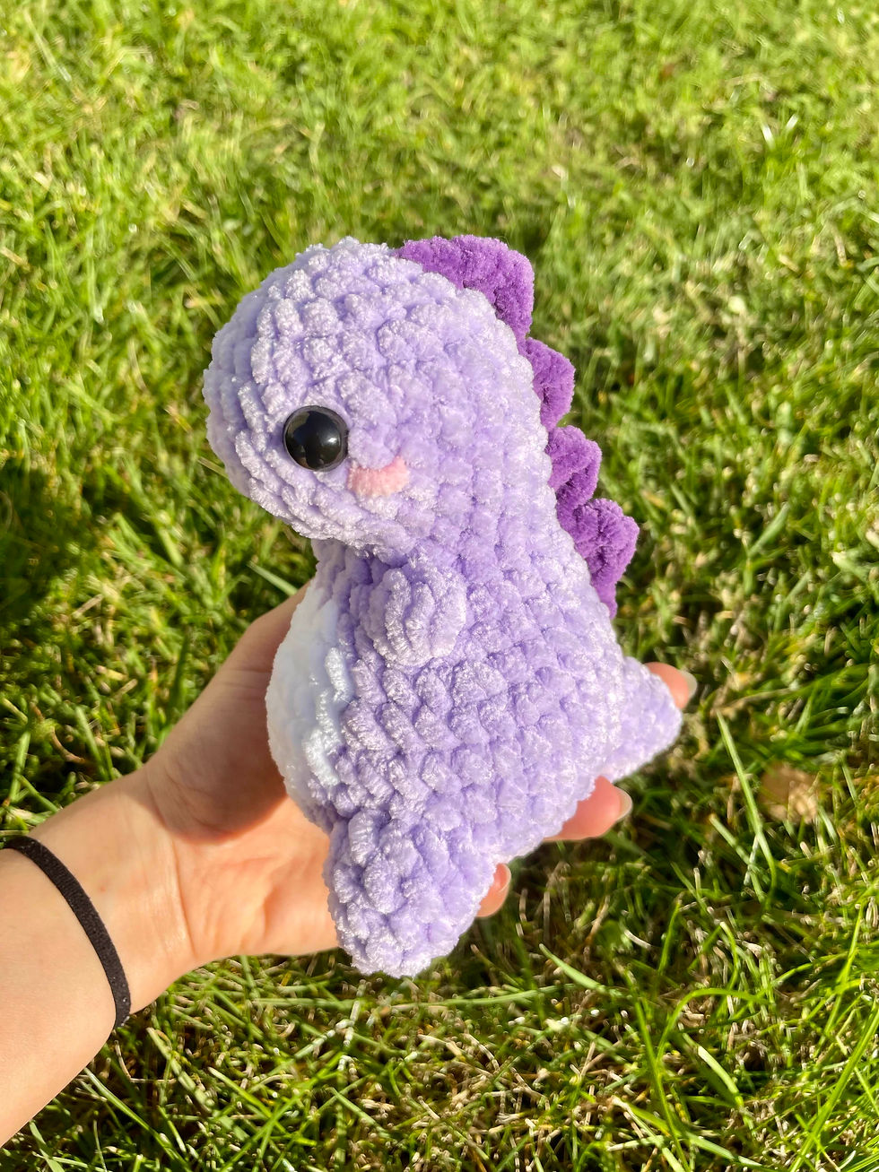 Miniatura: T-Rex ve fialové variantě.