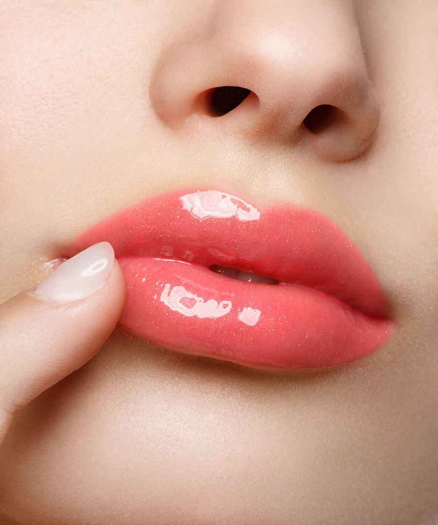 Miniatyrbilde: Plumping lip gloss