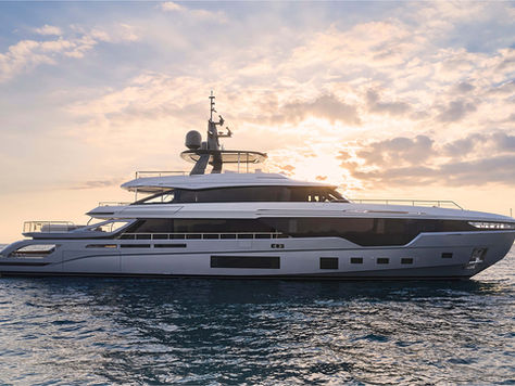 Azimut Grande - Trideck