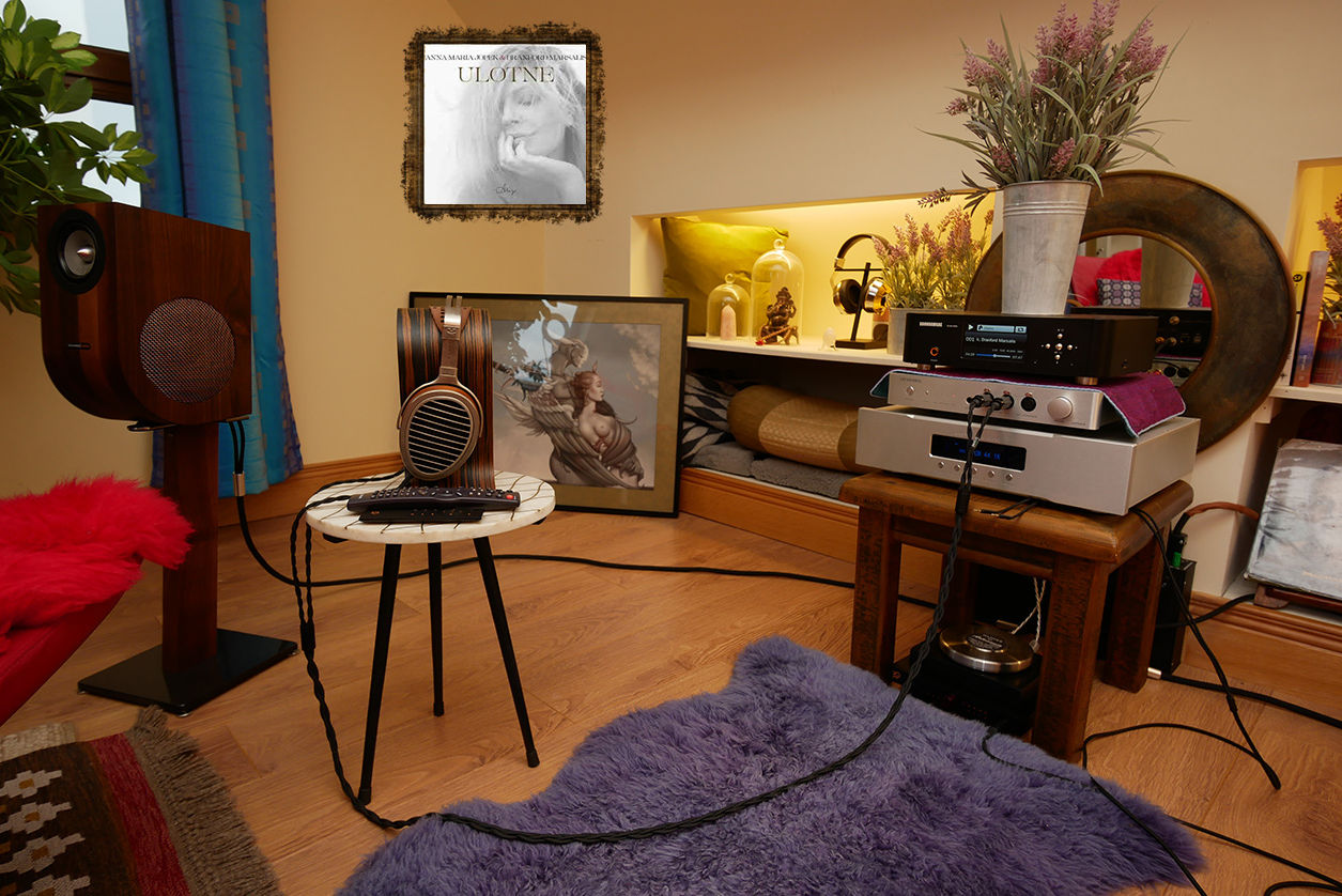 6moons Review: Artemis Headphone Amp