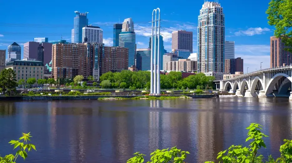 Minneapolis-Scenery.webp