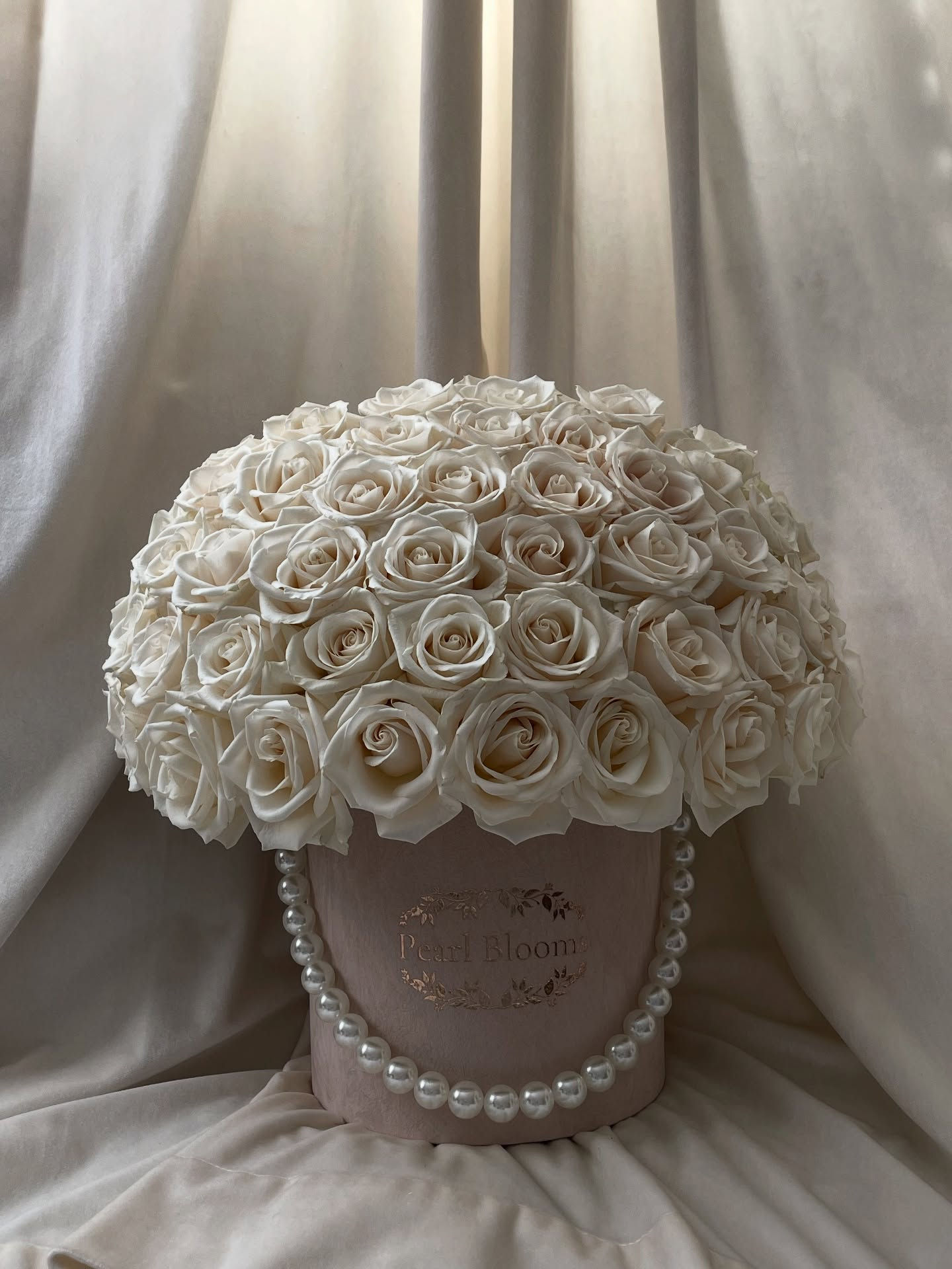 P|B Signature Rose Box
