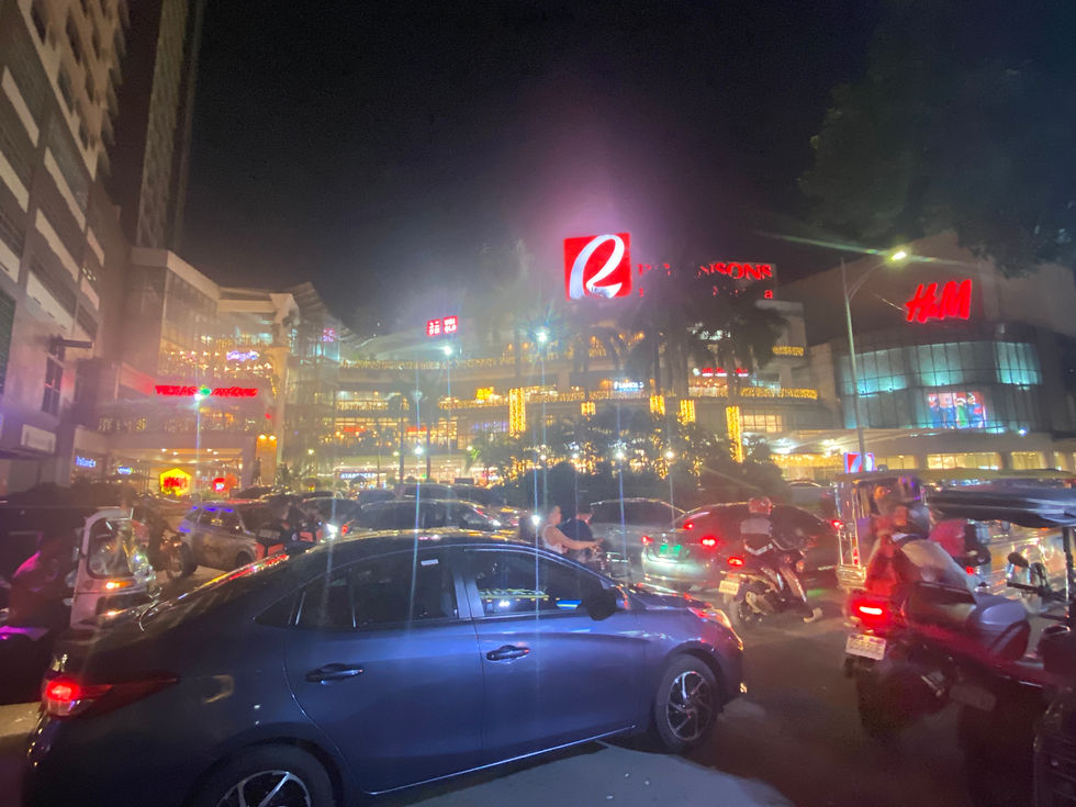 マニラ マラテ ロビンソン