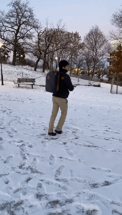 ezgif.com-gif-maker.gif