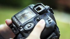 Camera Phone or DSLR Camera: What's Right for You?