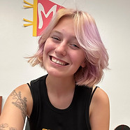 Ellie Headshot.jpg