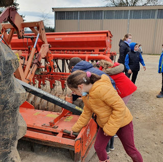 Ecole, Sainte Marthe, Buxy, 71390, département ,71, Chalonnais, entre, Chalon sur Saône, Le Creusot, école privée, sous contrat, enseignement, catholique, Enseignement privé, élèves, maternelle au CM2, garderie, cantine scolaire, pédagogie, différenciée, projet, numérique, utilisation, ipads