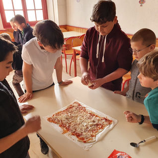 Ecole, Sainte Marthe, Buxy, 71390, département ,71, Chalonnais, entre, Chalon sur Saône, Le Creusot, école privée, sous contrat, enseignement, catholique, Enseignement privé, élèves, maternelle au CM2, garderie, cantine scolaire, pédagogie, différenciée, projet, numérique, utilisation, ipads