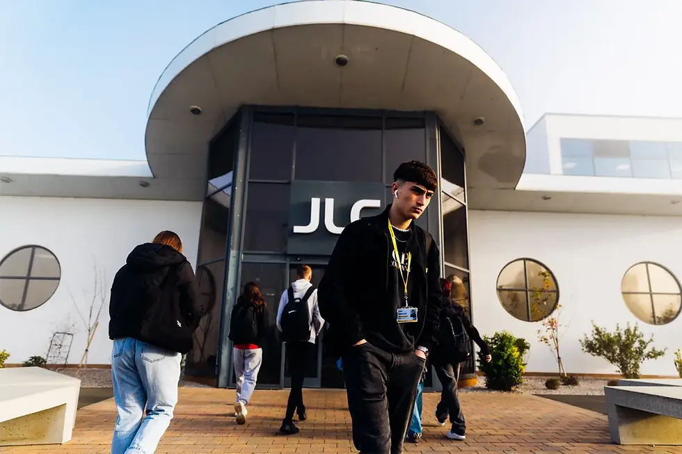 John Leggott students arriving and leaving on campus, the difference between sixth form college, free periods and school