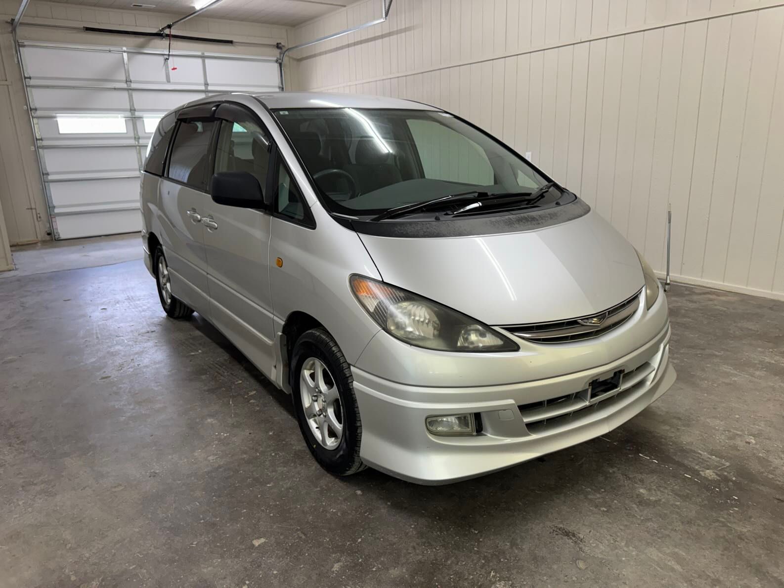 2001 Toyota Estima