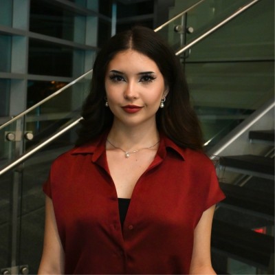 Writer: Simina Cobut